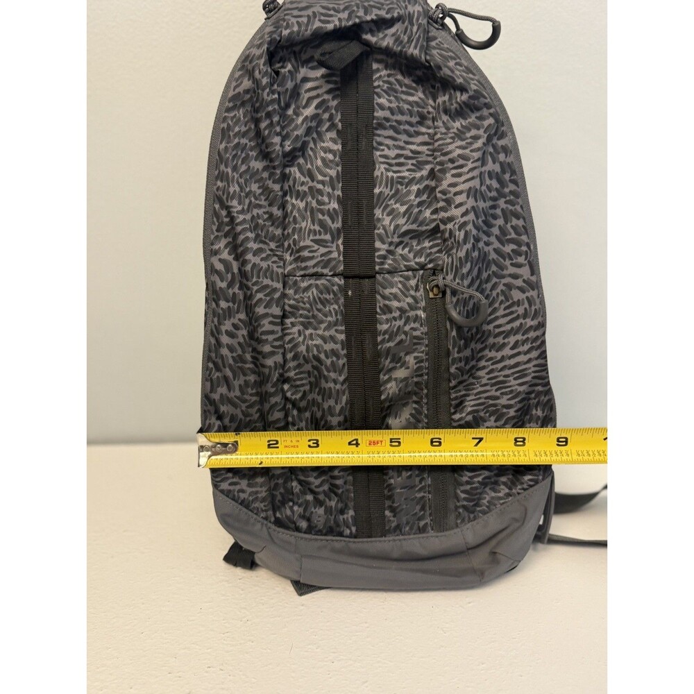 Merrell Sling Backpack Gray Black Pattern Single Strap Crossbody Bag Backpack - Picture 11 of 12